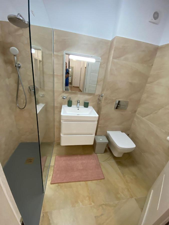 Plazza Studio Bukarest Kültér fotó